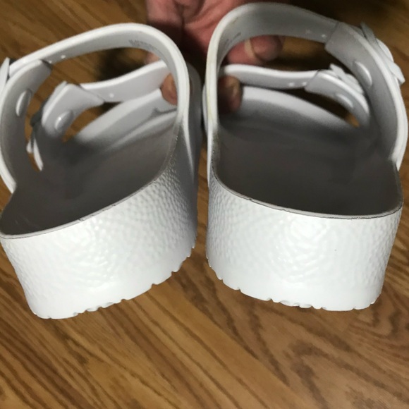 Shade & Shore Neida EVA Slip On Sandals Size 10 White 2 Buckle Strap NEW - Picture 7 of 7